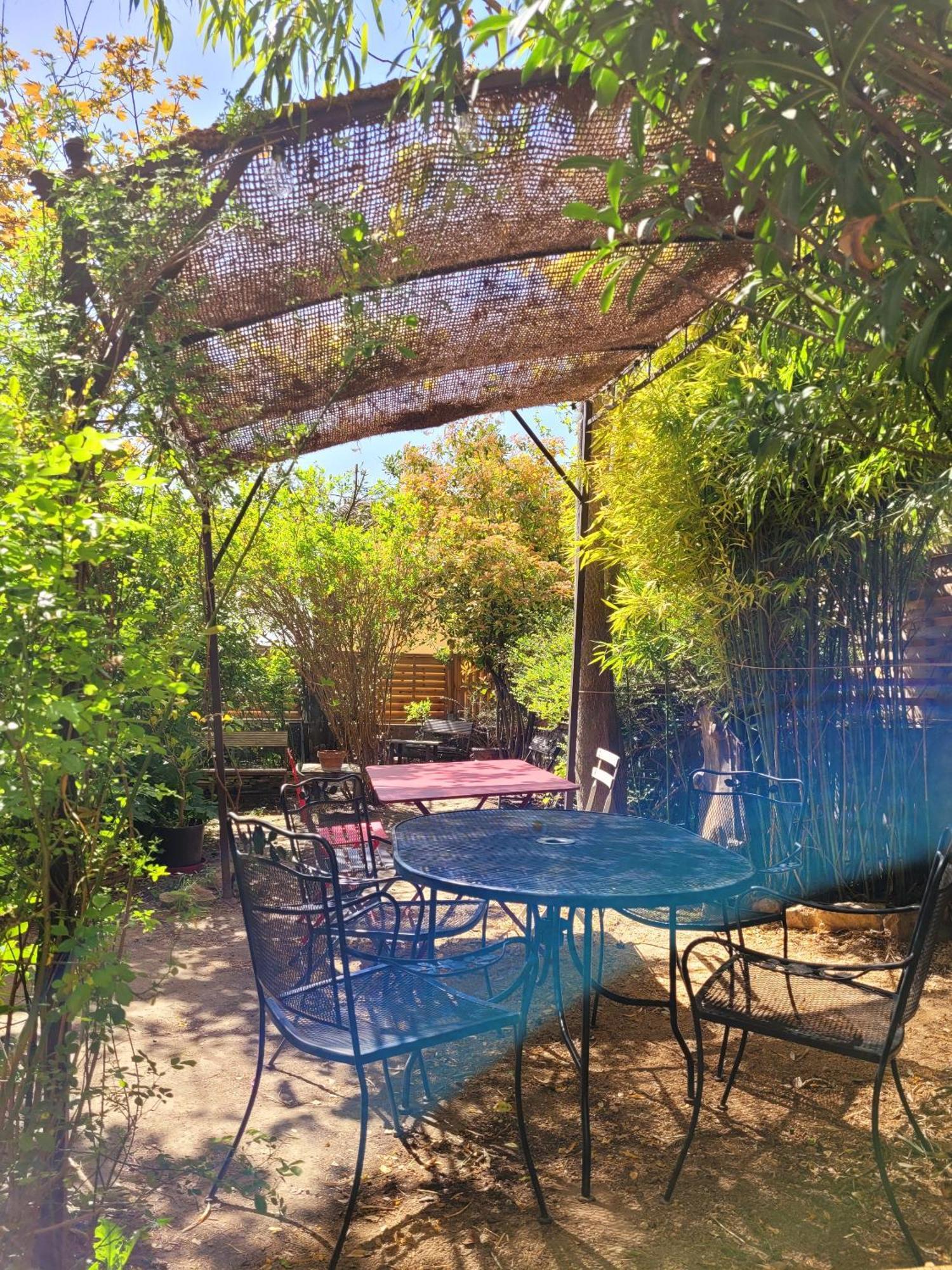 فندق Au Puits De La Fontaine Tavernes المظهر الخارجي الصورة