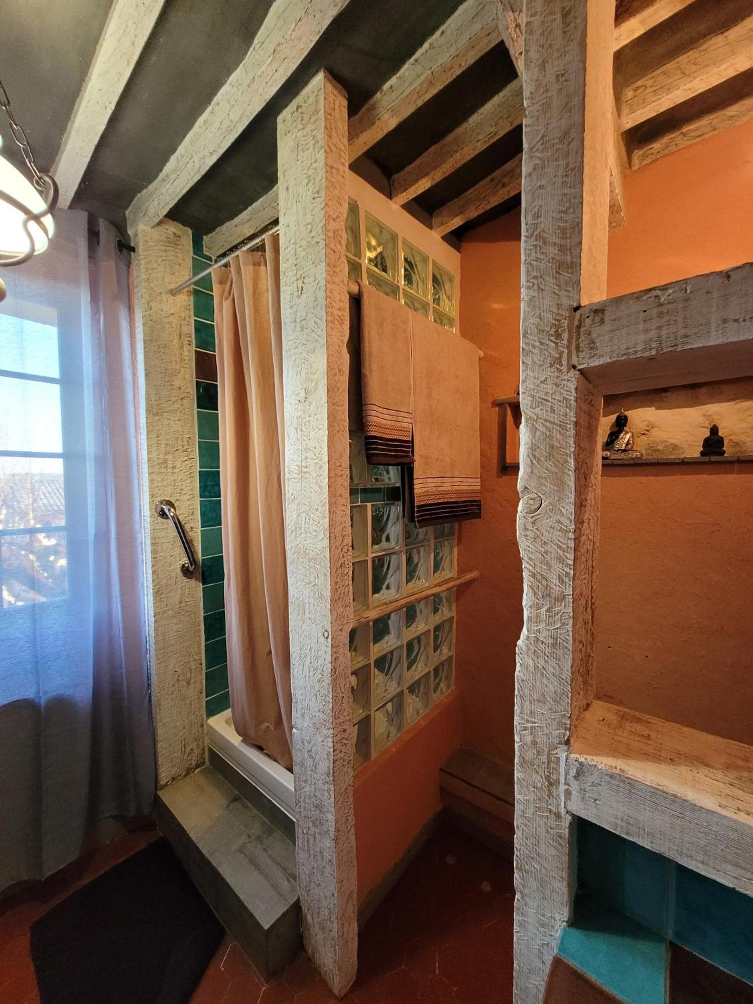 فندق Au Puits De La Fontaine Tavernes الغرفة الصورة