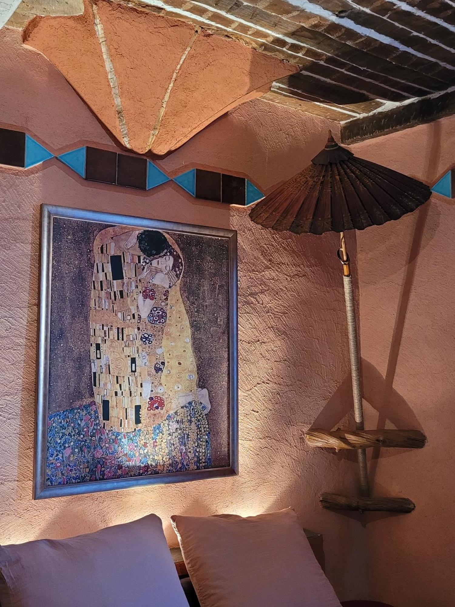 فندق Au Puits De La Fontaine Tavernes الغرفة الصورة